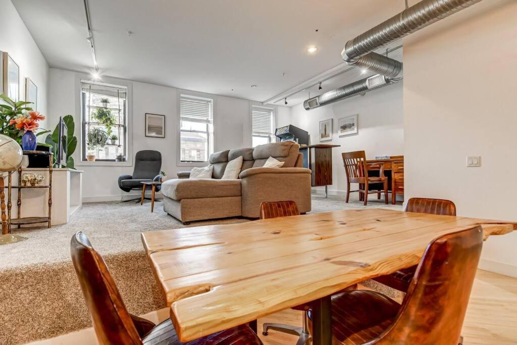 Lovely 2-Bedroom Unit In Springfield Extérieur photo